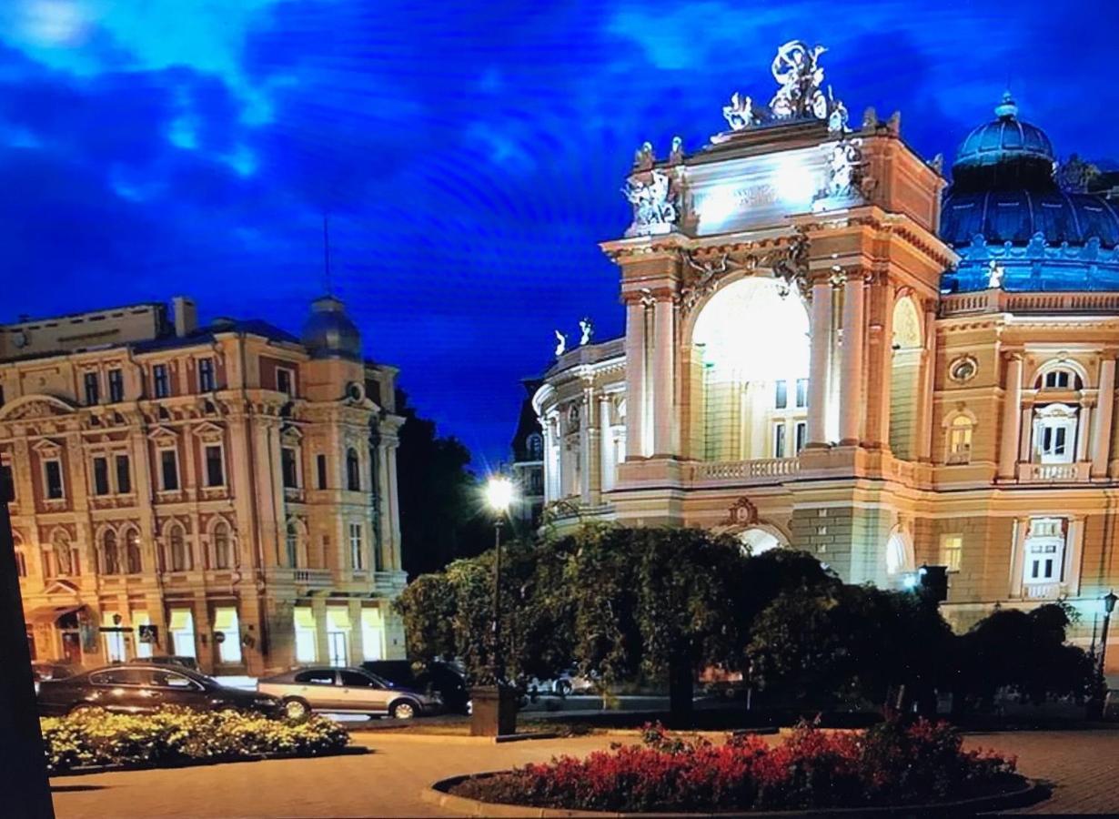 Ferienwohnung Purple Pearl On French Boulevard Odessa Exterior foto